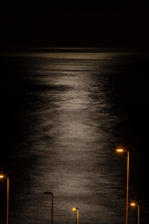 Radazul Marina Seafront 5 Apartment Bagian luar foto