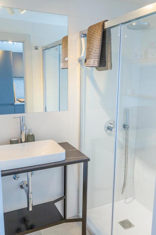 Radazul Marina Seafront 5 Apartment Bagian luar foto