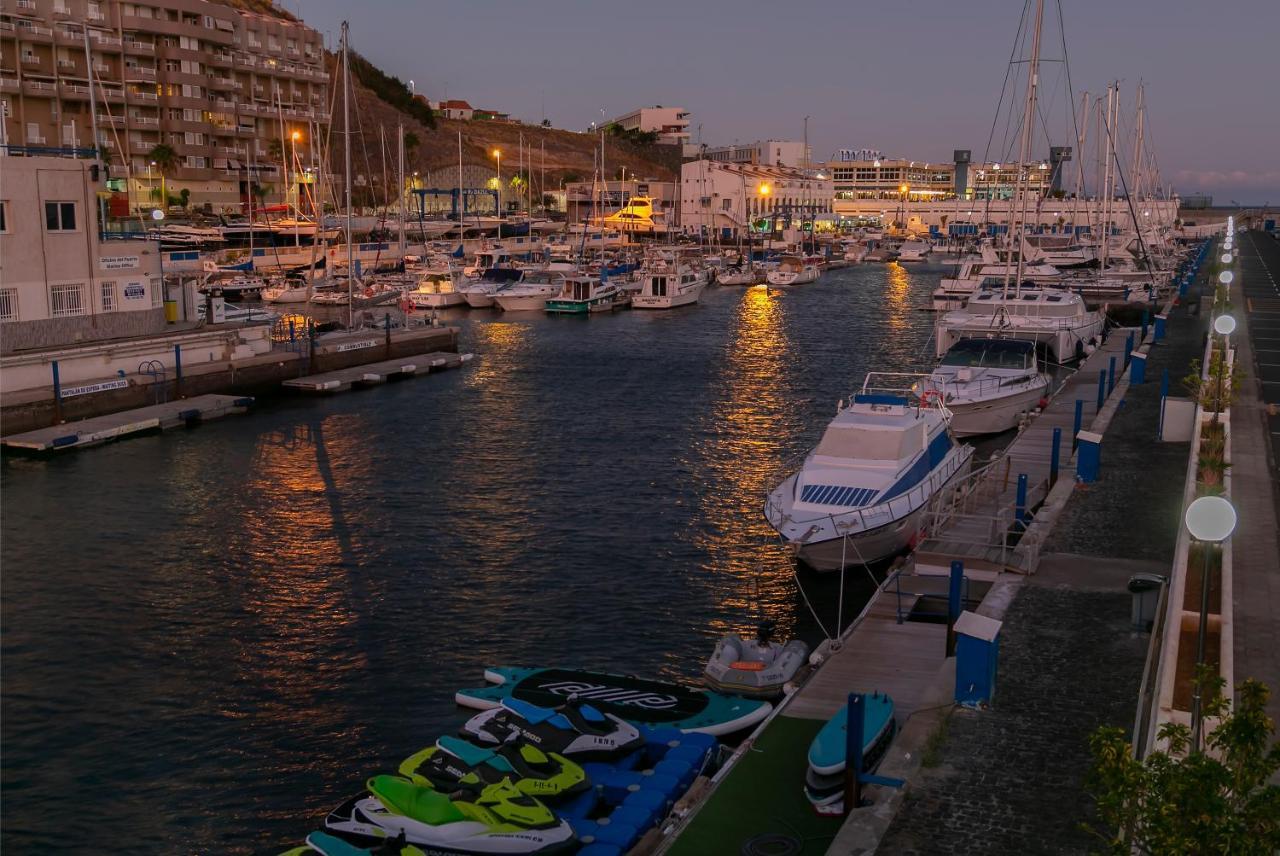 Radazul Marina Seafront 5 Apartment Bagian luar foto